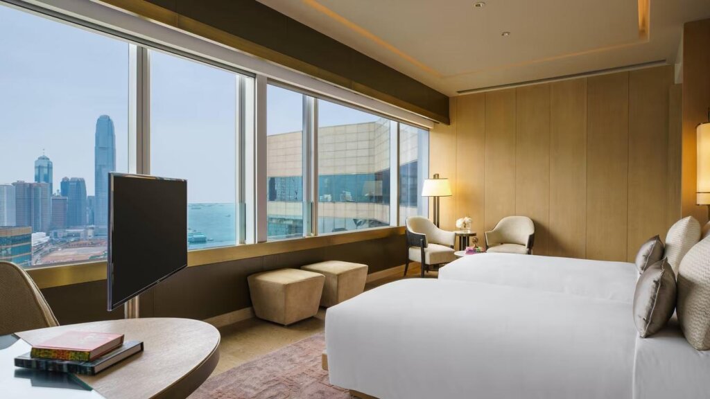 2 Bedrooms Suite Renaissance Hong Kong Harbour View Hotel