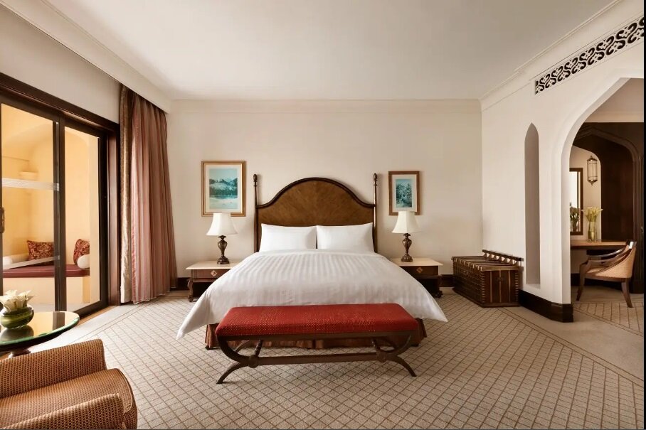 Двухместный люкс Executive Shangri-La Hotel Apartments Qaryat Al Beri