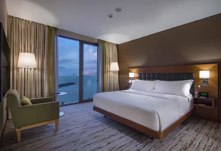 Двухместный люкс c 1 комнатой с видом на море DoubleTree by Hilton Trabzon
