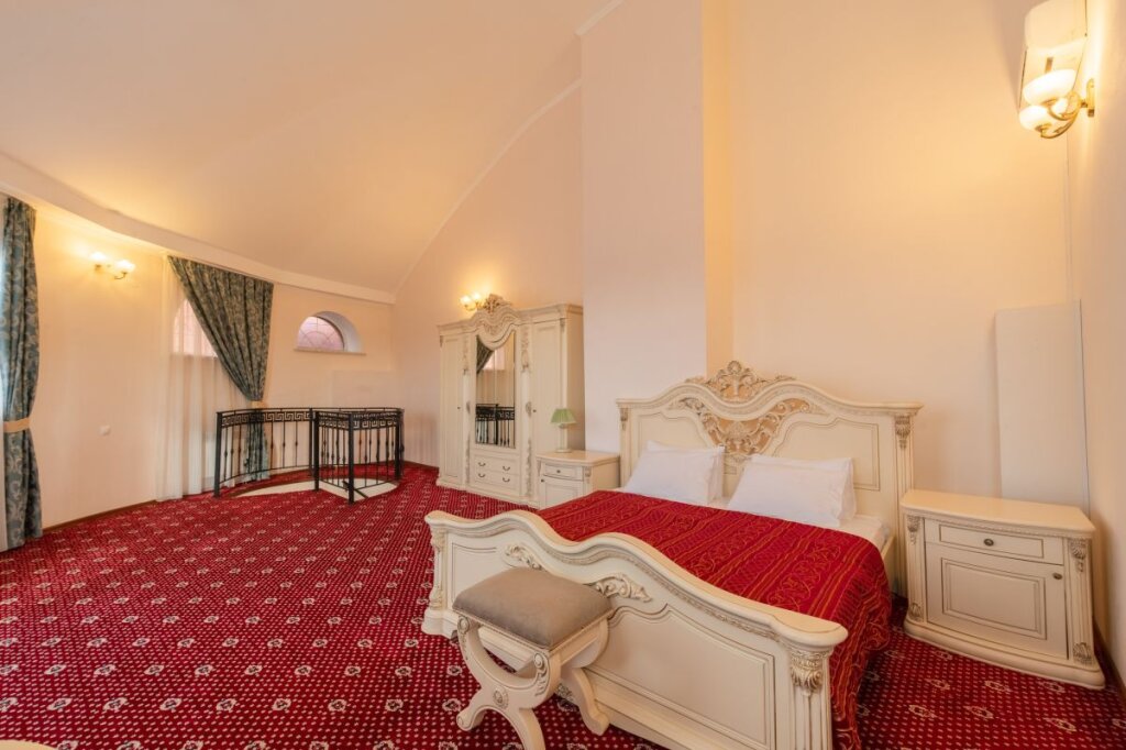 Suite Elizabet 3 habitaciones dúplex Hotel Zagorodny Hotel Atelika Grand Olgino 3***