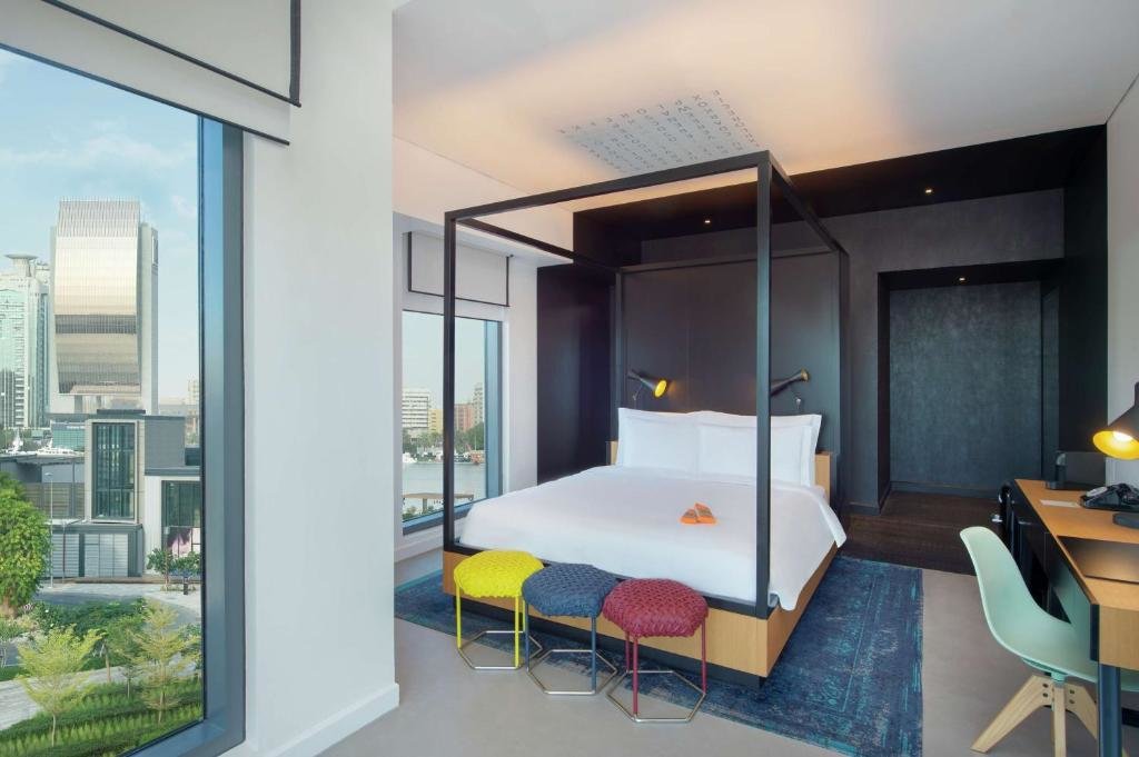 Premium Creek view Doppel Zimmer Canopy by Hilton Dubai Al Seef