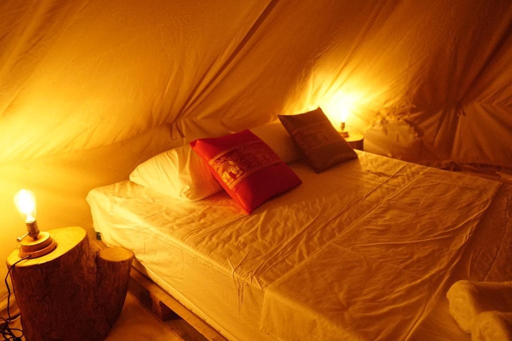 Tent Sonder Roost Glamping