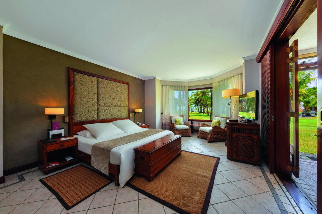 Семейный люкс с 2 комнатами Dinarobin Beachcomber Golf Resort & Spa
