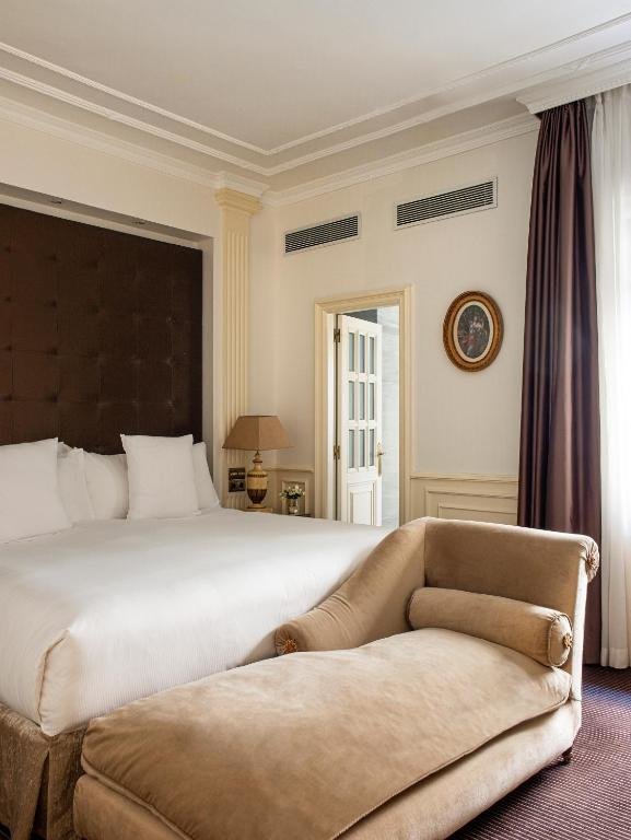 Двухместный полулюкс Hotel Fenix Gran Meliá - The Leading Hotels of the World