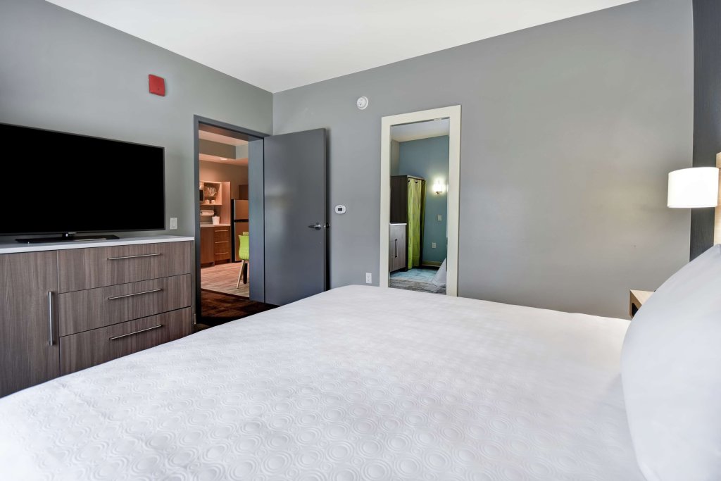Люкс Accessible Home2 Suites By Hilton San Francisco Airport North
