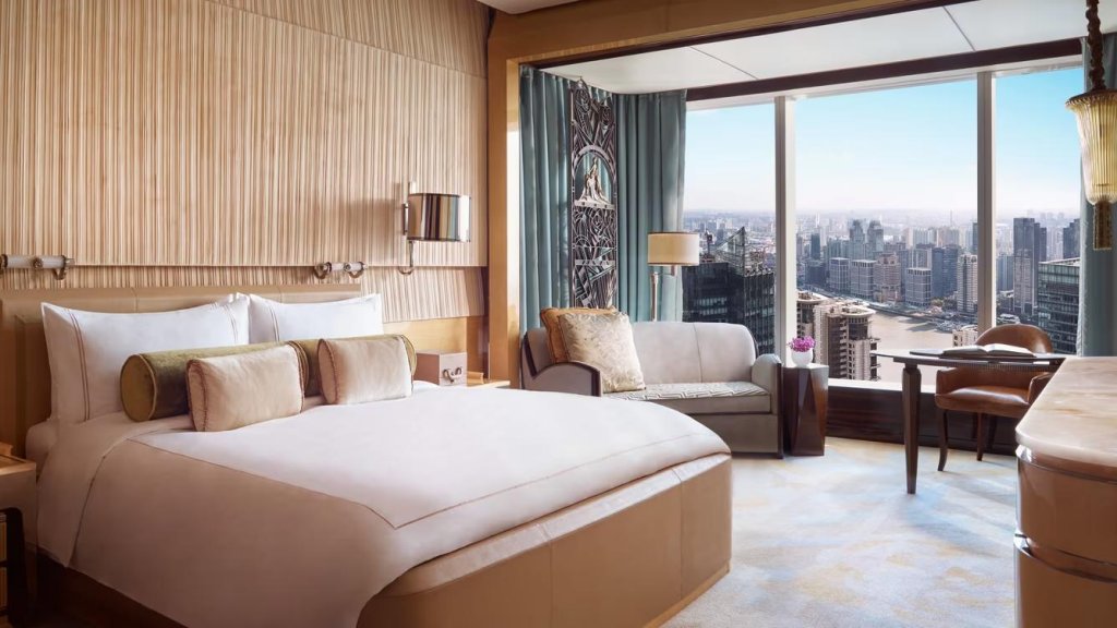 Двухместный номер Guest с видом на город The Ritz-Carlton Shanghai, Pudong