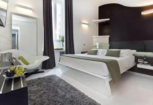 Double Suite Navona Stay