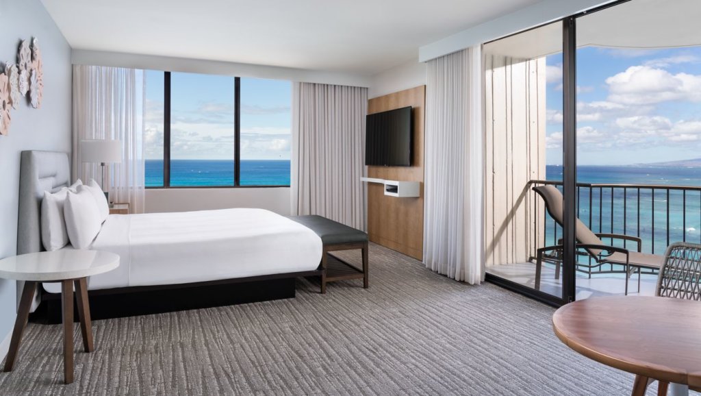 Kealohilani Double Junior Suite with balcony and oceanfront Waikiki Beach Marriott Resort & Spa