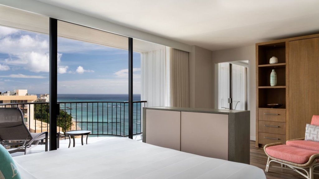 1 Bedroom Deluxe Kealohilani Double Suite with balcony and oceanfront Waikiki Beach Marriott Resort & Spa