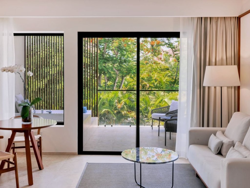 Premium Deluxe Double room with garden view Live Aqua Punta Cana