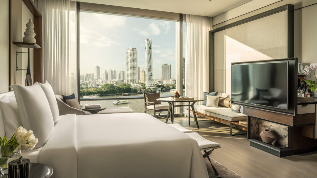 Четырёхместный люкс Deluxe с 2 комнатами Four Seasons Hotel Bangkok at Chao Phraya River