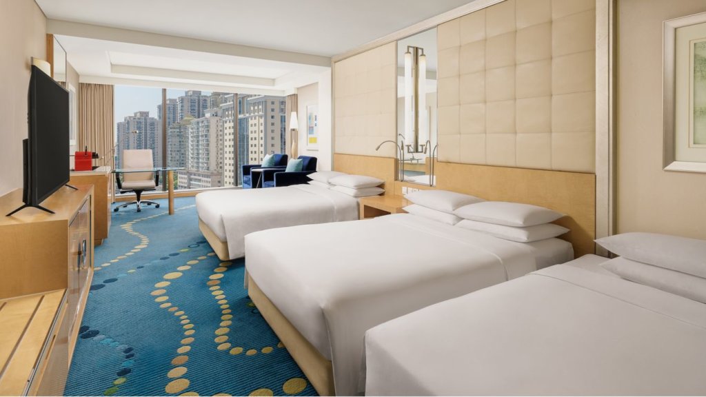 Three Beds Zimmer mit Stadtblick Renaissance Shanghai Yu Garden Hotel