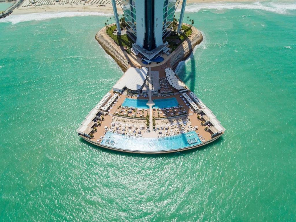 Отель Jumeirah Burj Al Arab Dubai 5* (190 отзывов) в Дубай, Эмират Дубай.  Забронировать Jumeirah Burj Al Arab Dubai 5*. Оплата картами МИР.