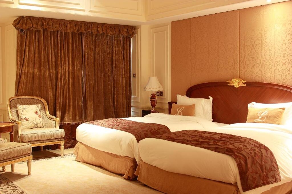 Четырёхместный семейный люкс Legendale Hotel Beijing