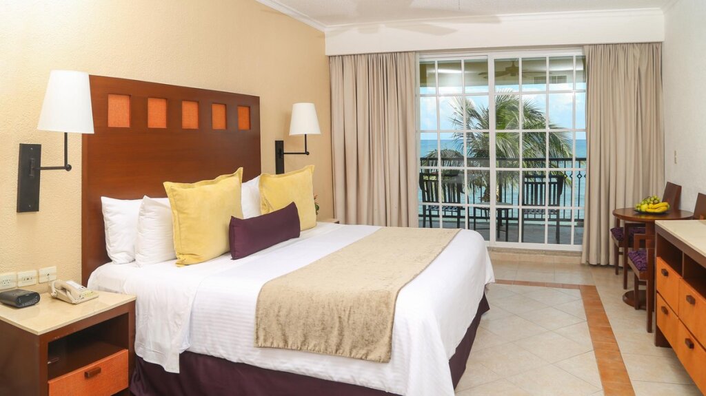 Люкс с 3 комнатами Hotel Marina El Cid Spa & Beach Resort