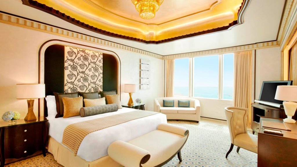 Люкс Abu Dhabi с 3 комнатами The St. Regis Abu Dhabi