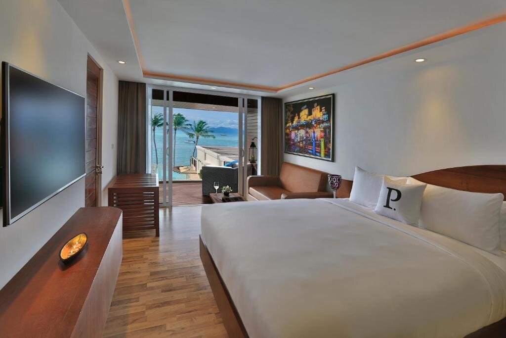 Четырёхместный семейный люкс с видом на море The Privilege Hotel Ezra Beach Club