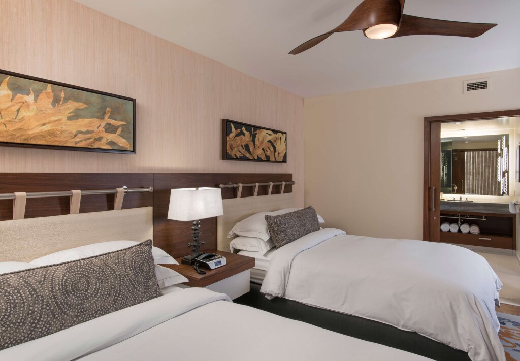 Vierer Suite 1 Schlafzimmer mit Bergblick Hilton Grand Vac Club The Grand Islander Waikiki Honolulu
