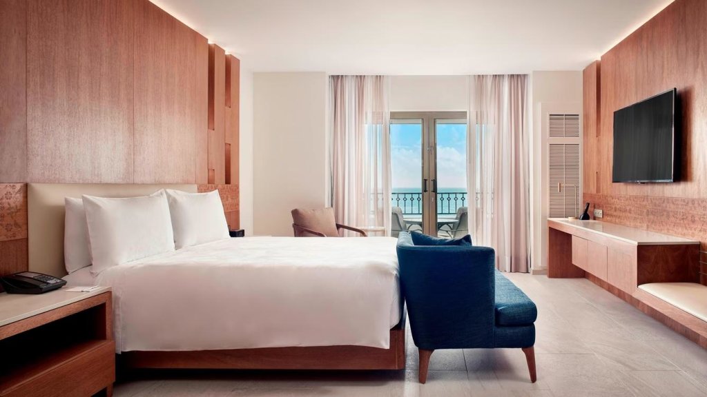 Двухместный люкс Caribbean с балконом JW Marriott Cancun Resort & Spa
