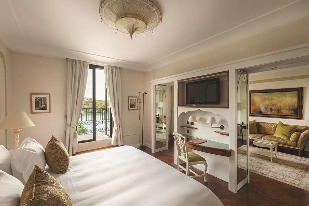 Двухместный люкс Lagoon view с балконом Hotel Cipriani, A Belmond Hotel, Venice