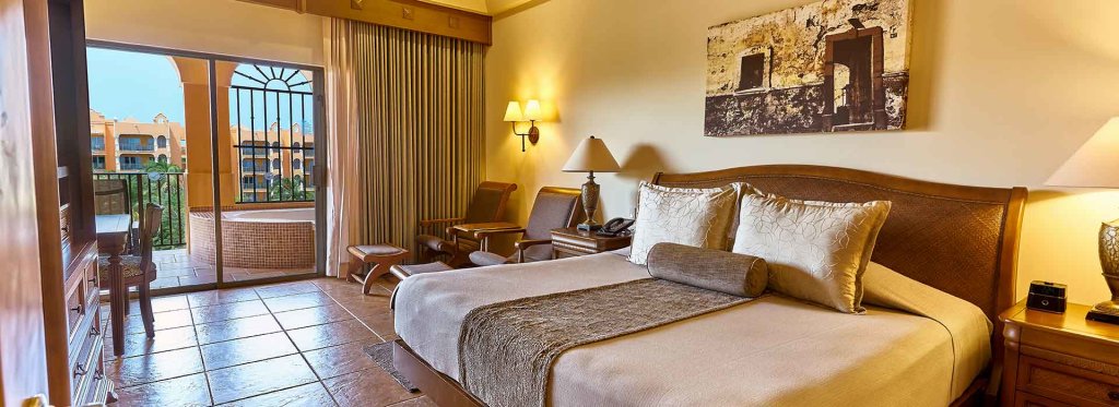 Люкс Master с 2 комнатами с видом на океан The Royal Haciendas Resort & Spa