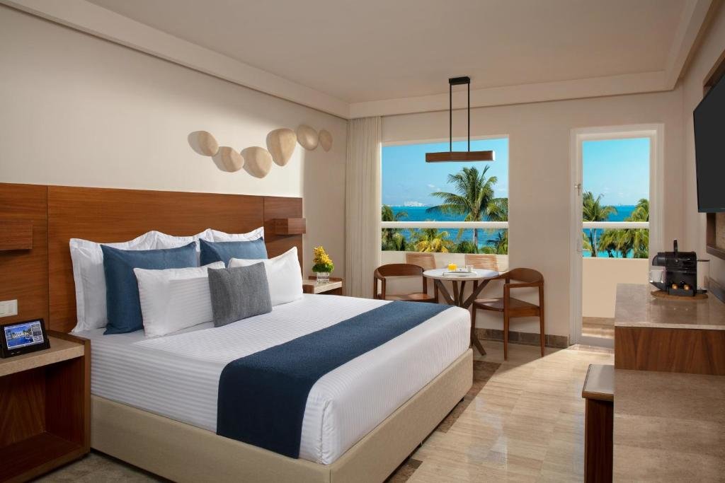 Двухместный люкс Presidential Dreams Sands Cancun Resort & Spa