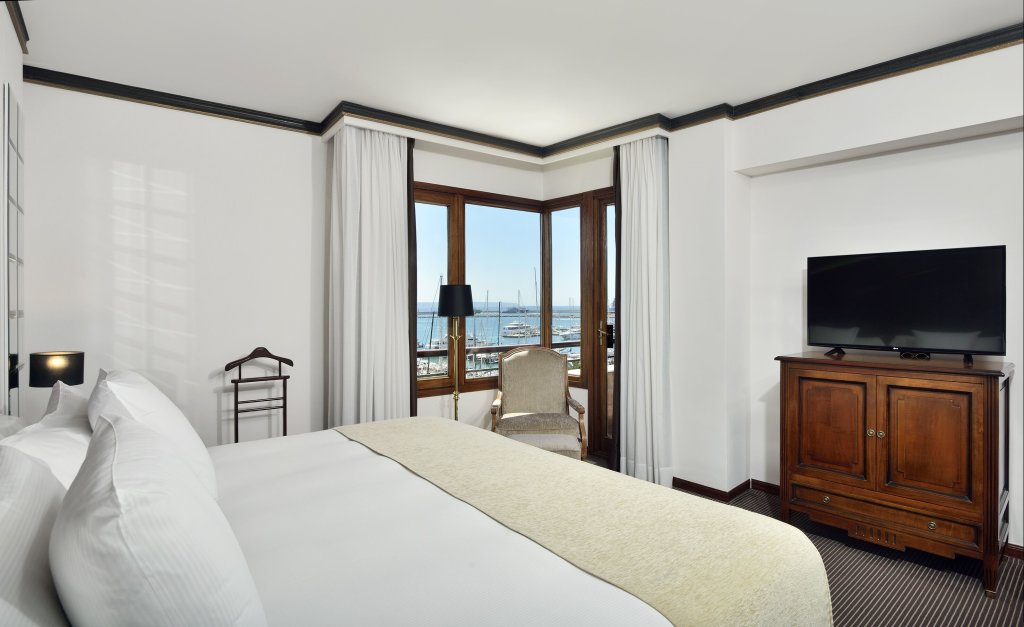 RedLevel doppia suite con vista mare Hotel Victoria Gran Meliá