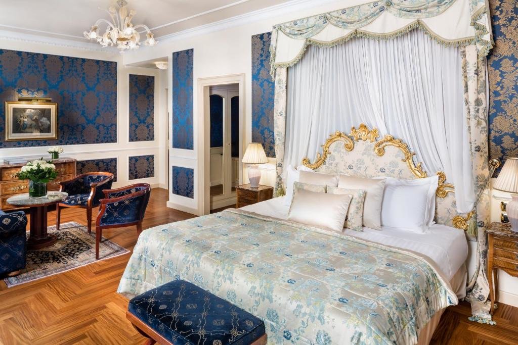 Двухместный полулюкс Baglioni Hotel Luna - The Leading Hotels of the World