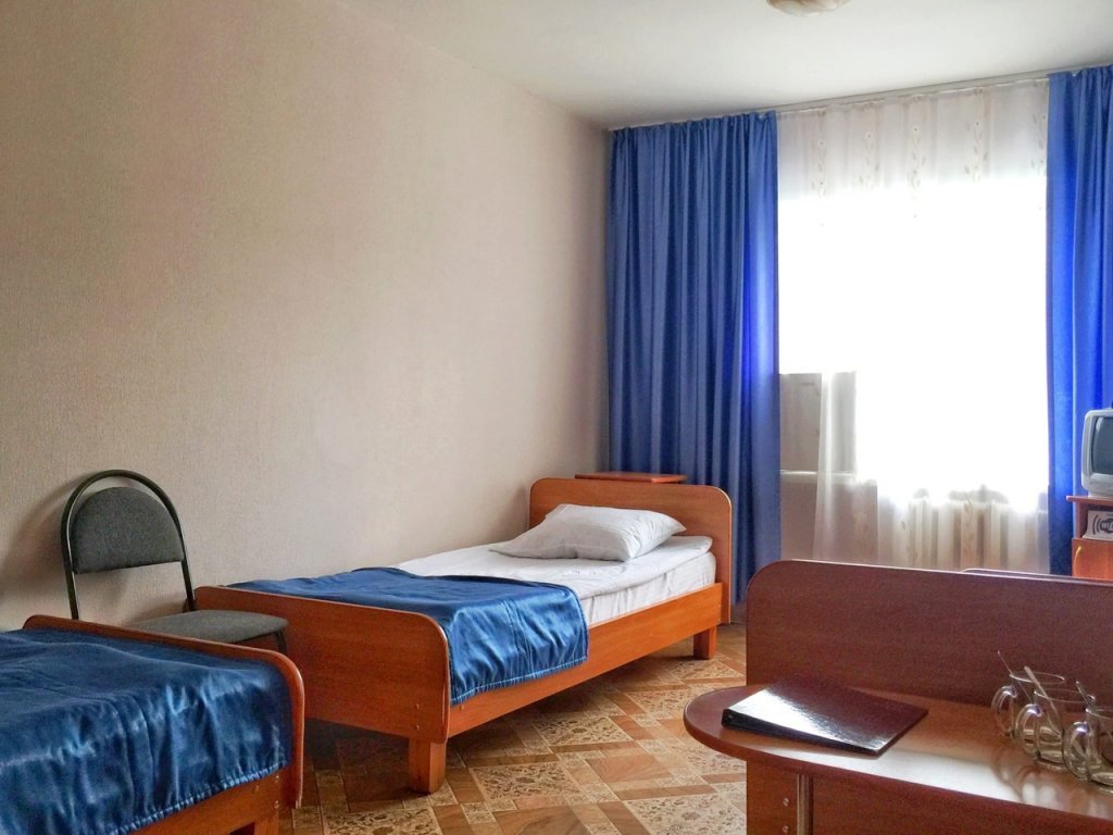 Habitación triple Económica Amaks Kurgan Hotel