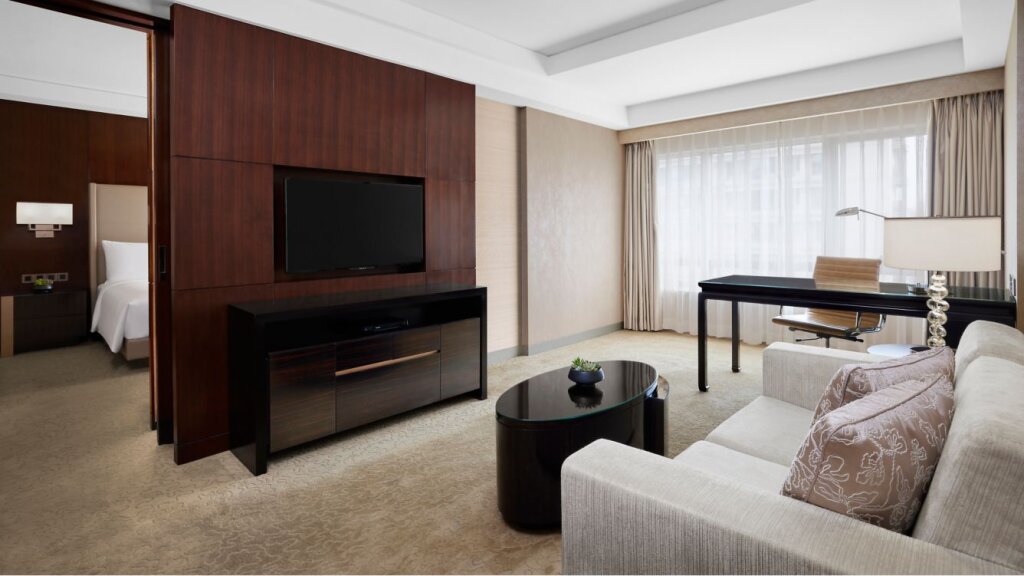 Двухместный клубный полулюкс c 1 комнатой JW Marriott Hotel Beijing Central