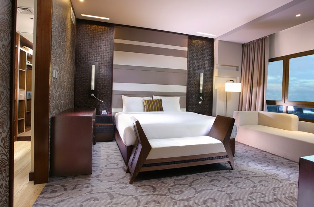 Двухместный люкс Ambassador Отель Metropolitan Hotel Dubai