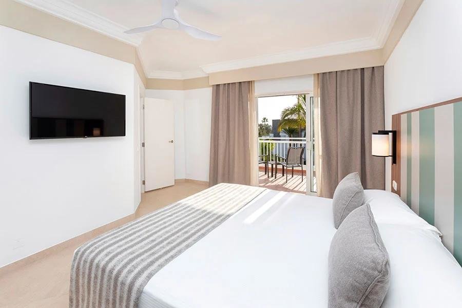 Double Suite with sea view Hotel Riu Paraiso Lanzarote