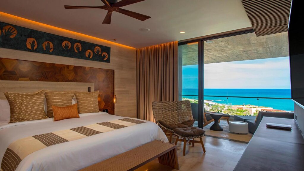 Suite 2 dormitorios con balcón y con vista al océano The Residences at Solaz, a Luxury Collection Resort, Los Cabos