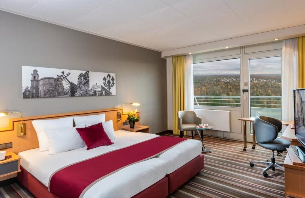 Двухместный номер Comfort с балконом Leonardo Royal Hotel Frankfurt