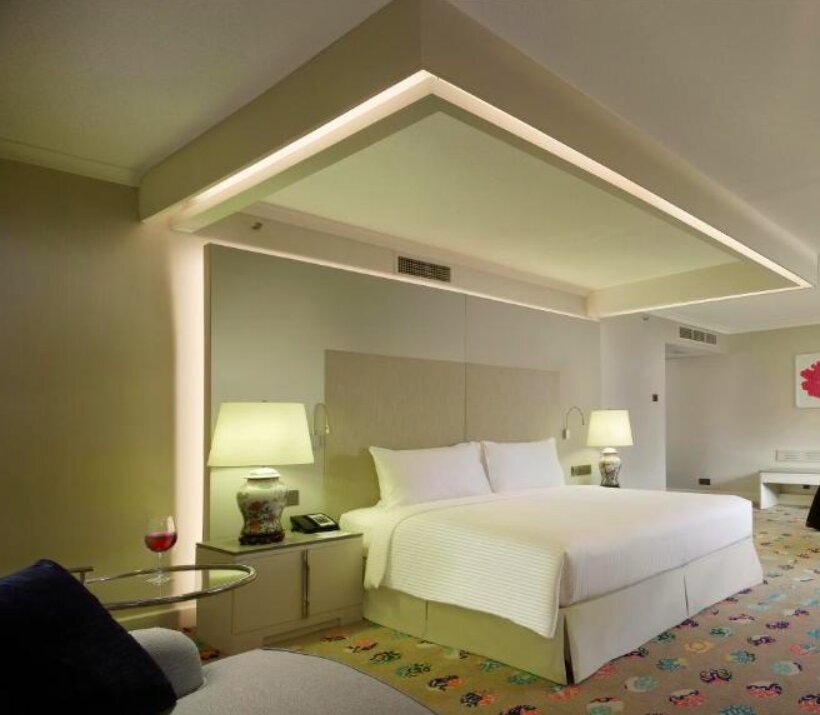 Двухместный люкс Premier Concorde Hotel Singapore