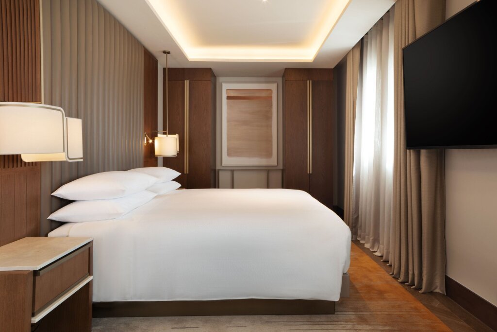 Двухместный полулюкс с террасой JW Marriott Hotel Madrid