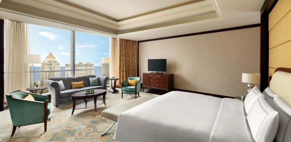 Presidential Valley Wing Suite Shangri-La Qingdao - May Fourth Square