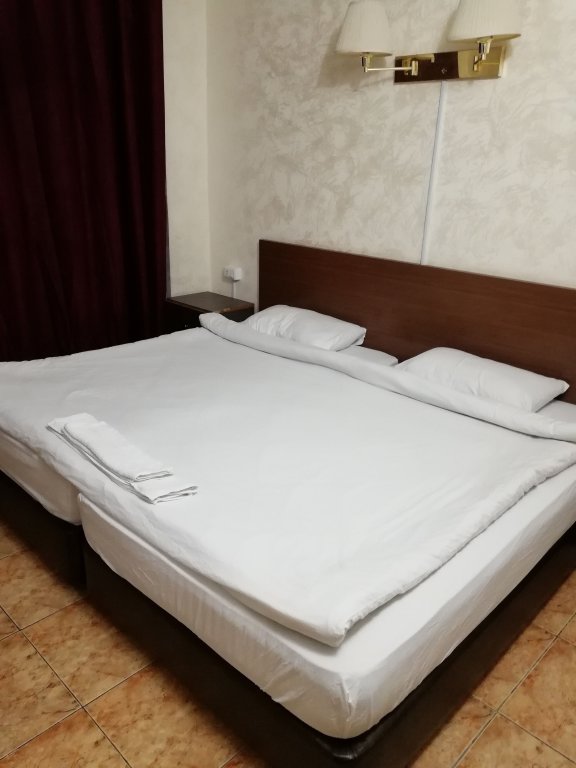 2 Bedrooms Deluxe Suite Al-Houriat Hotel