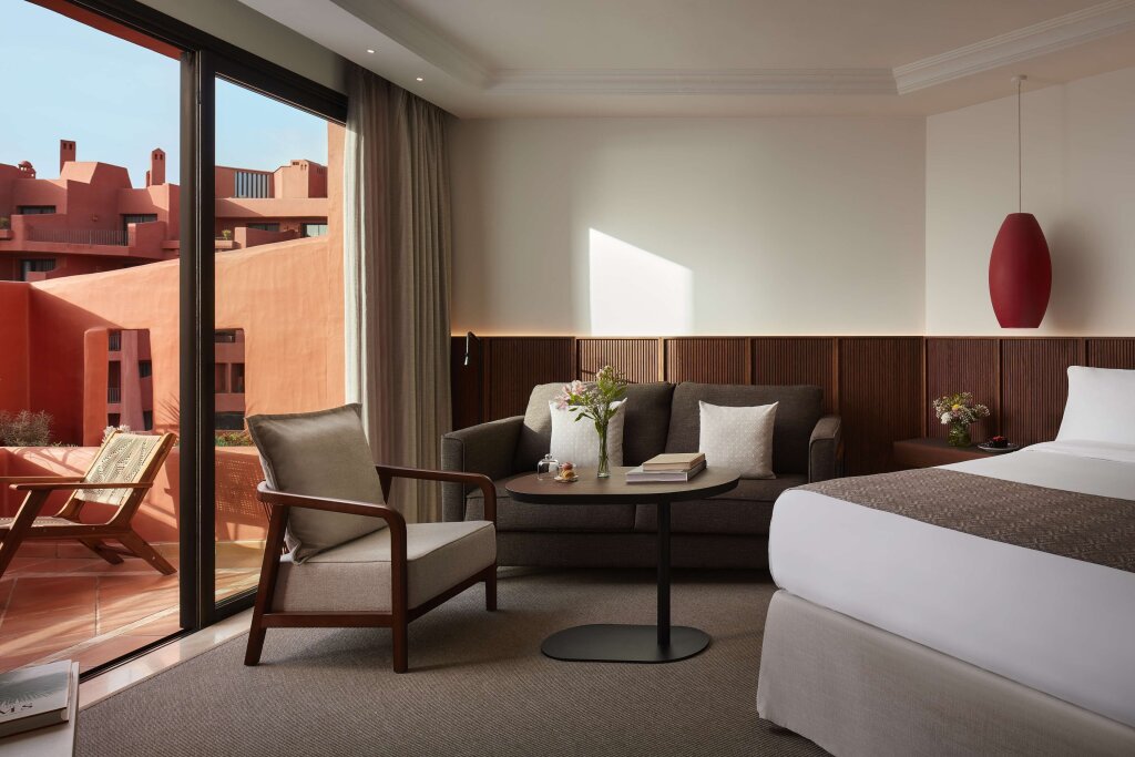Camera doppia Premium con balcone e con parziale vista sull'oceano Tivoli La Caleta Resort