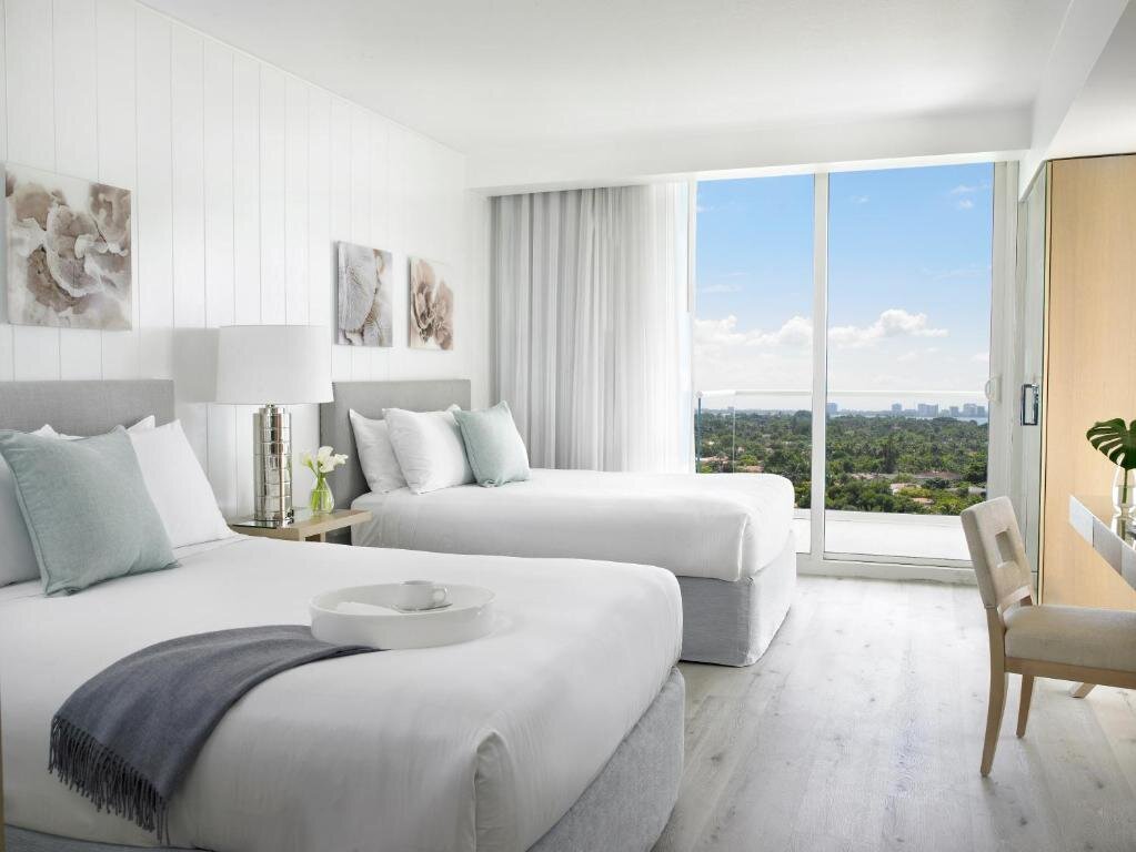 Suite quadrupla Standard con balcone Grand Beach Hotel Surfside