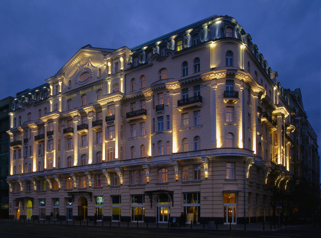 Полония Палас Варшава. Hotel Polonia Palace. Отель здание Polonia. Полония Палас Варшава фасад.