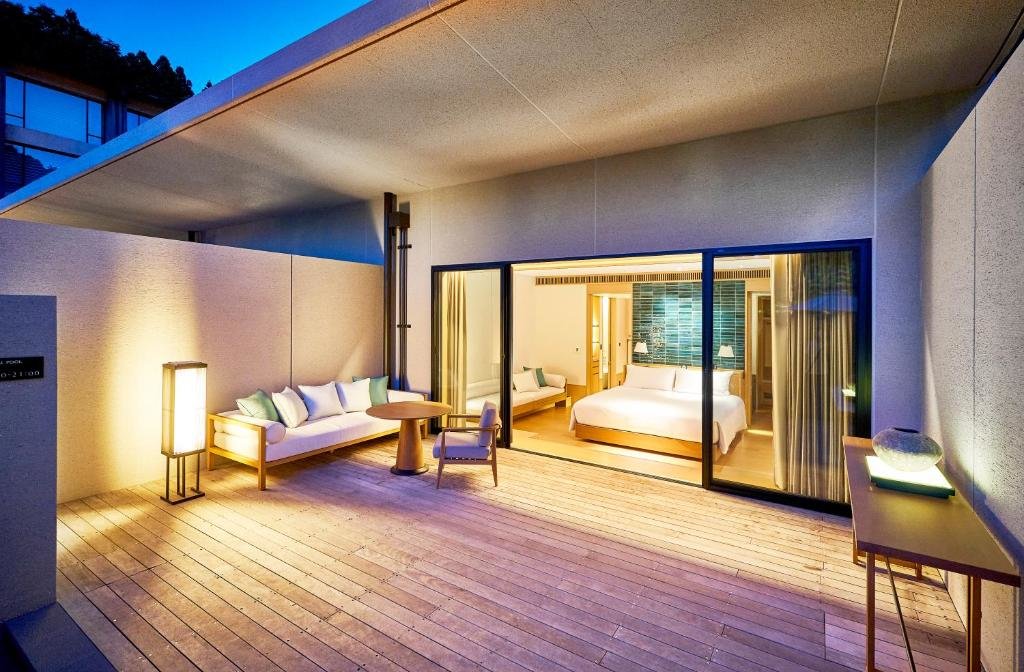 Habitación doble Poolside Deluxe ROKU KYOTO, LXR Hotels & Resorts