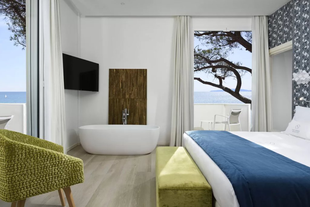 1 Bedroom Sea View Double Suite The Sense Experience Resort