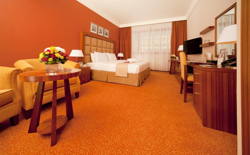 Двухместный люкс Executive City Seasons Al Hamra Hotel