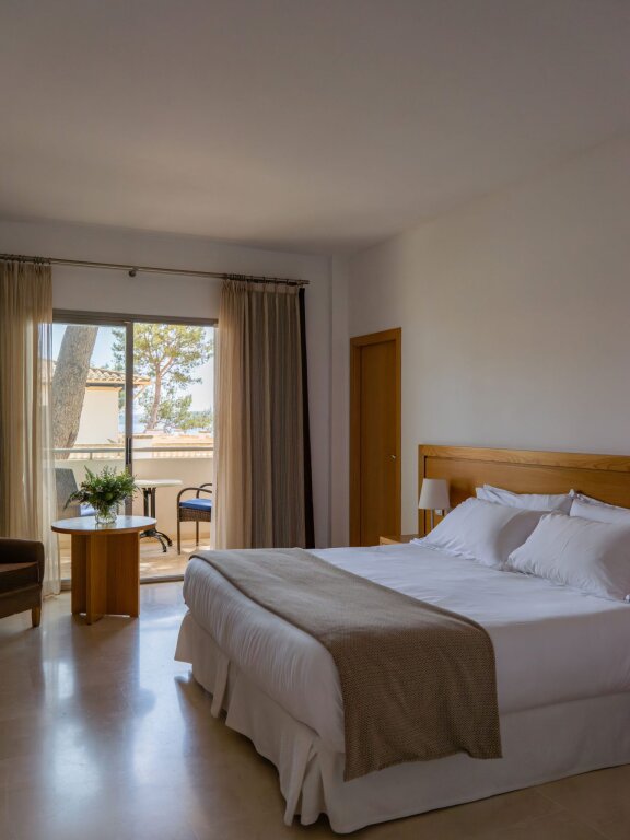 Deluxe Double room with garden view Hotel Bendinat