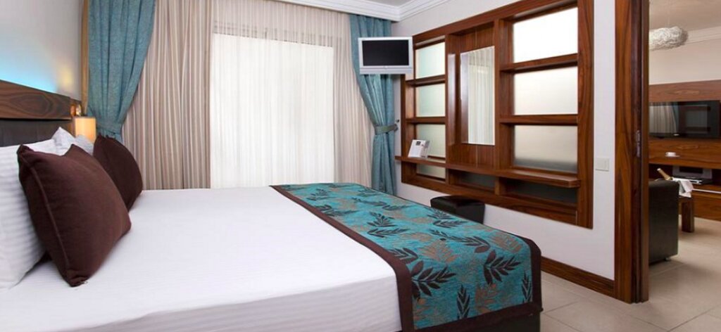 Deluxe suite Xperia Grand Bali Hotel