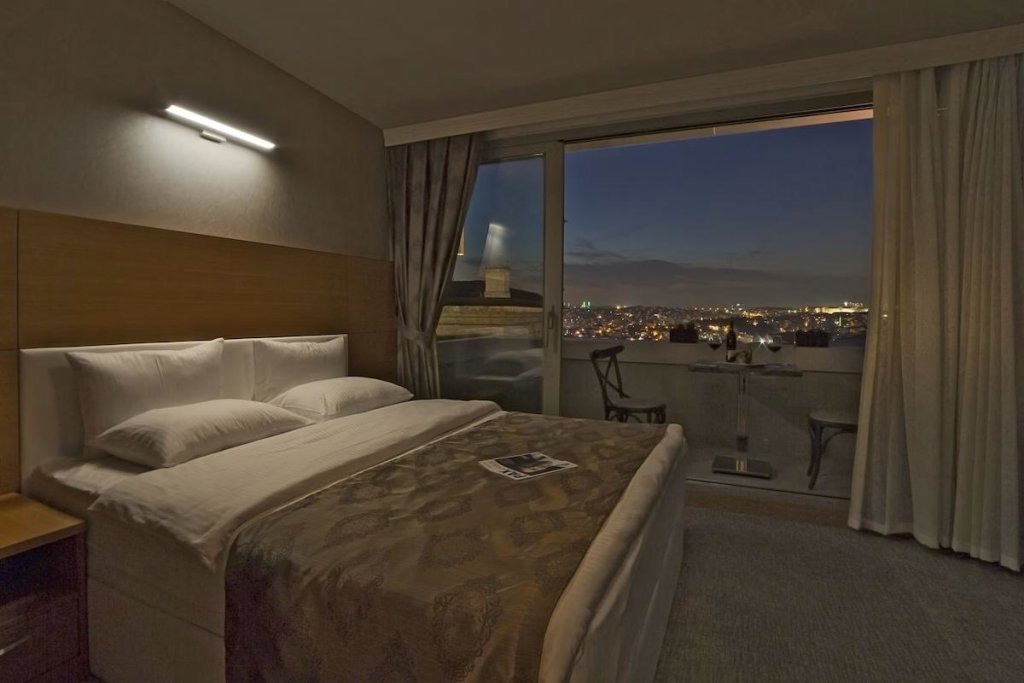 Suite con balcón y con vista panorámica Mien Suites
