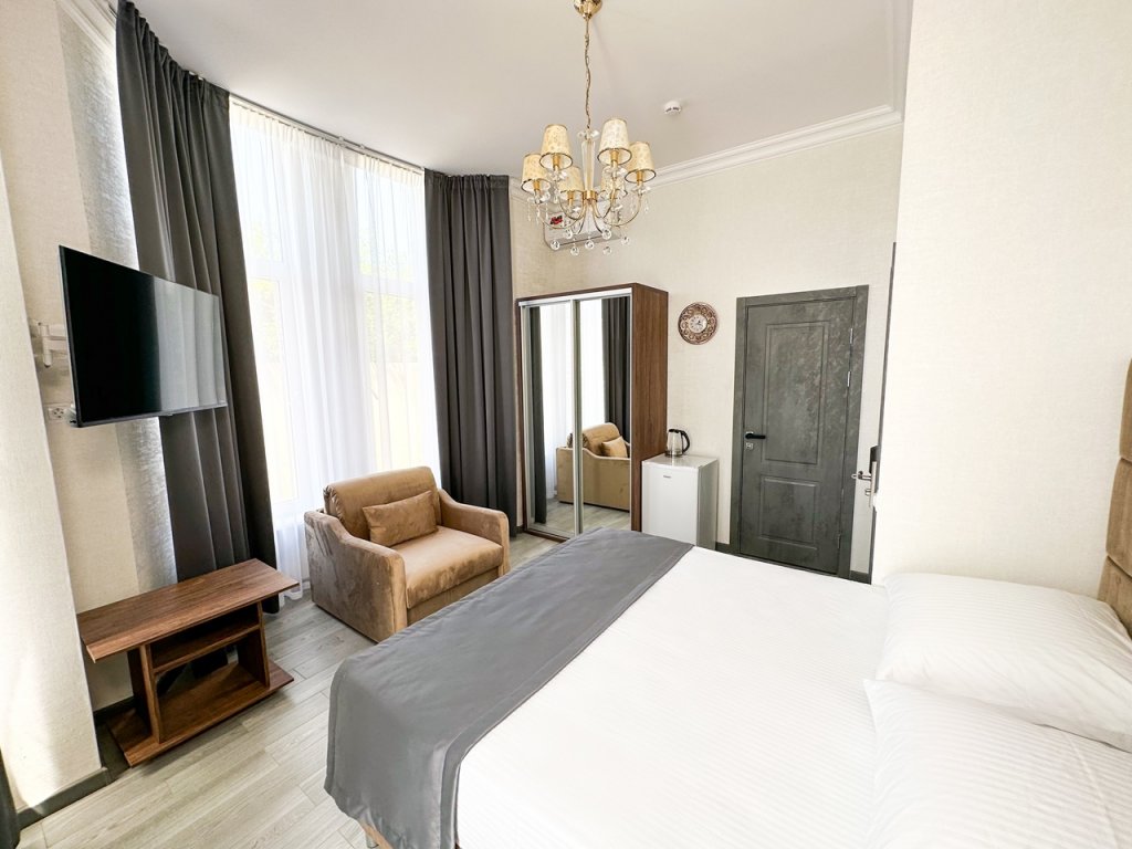 Habitación doble Standard with Chair Bed Ofeliya Hotel