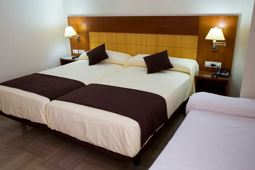 Standard Triple room Hotel Córdoba Centro