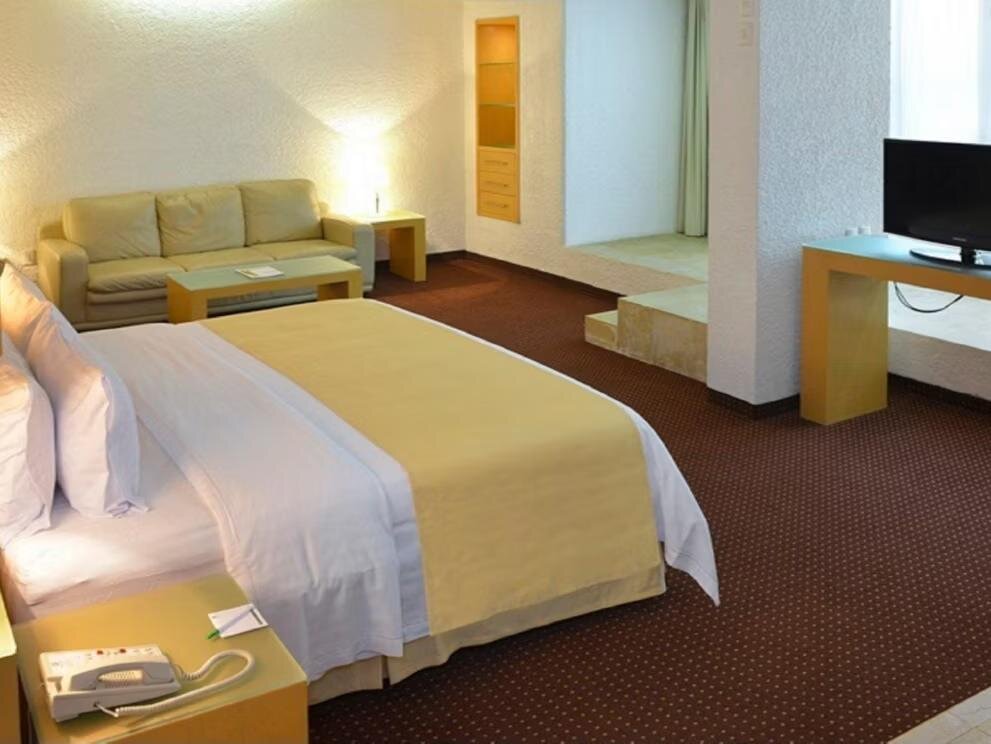 Двухместный люкс Holiday Inn Morelia, an IHG Hotel